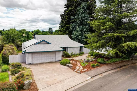 2828 NW Angelica Dr, Corvallis, OR 97330