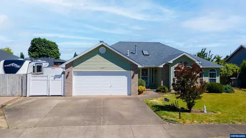 3247 20th Ave SE, Albany, OR 97322