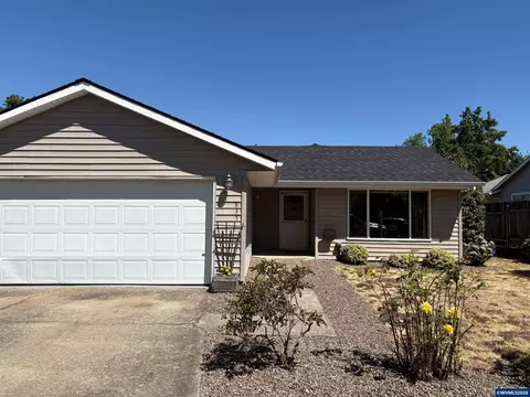835 Sunflower Ln, Lebanon, OR 97355