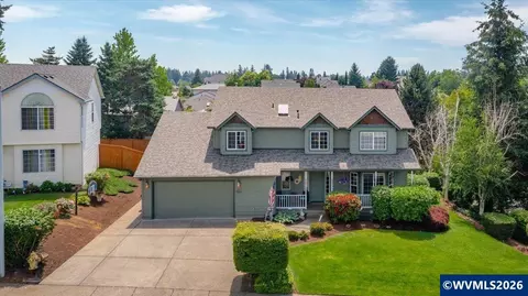 2734 Cindercone Ct SE, Salem, OR 97306