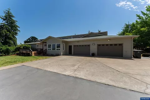 38703 Shady Oak Dr NE, Albany, OR 97322