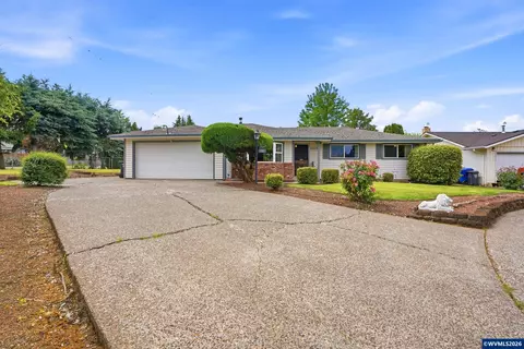 3813 Dustin Ct NE, Salem, OR 97305