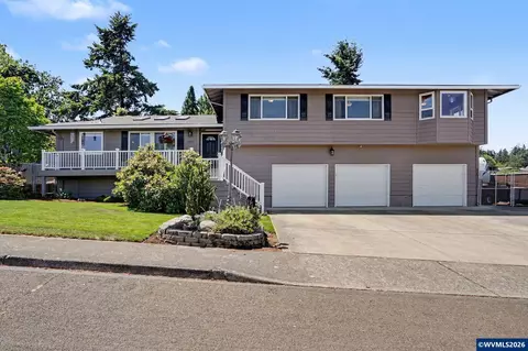 1423 35th Ave NW, Salem, OR 97304
