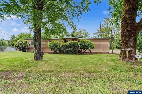 154 16th St, Lyons, OR 97358