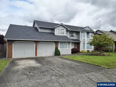 Rock Ledge Dr Ne, Keizer, OR 97303