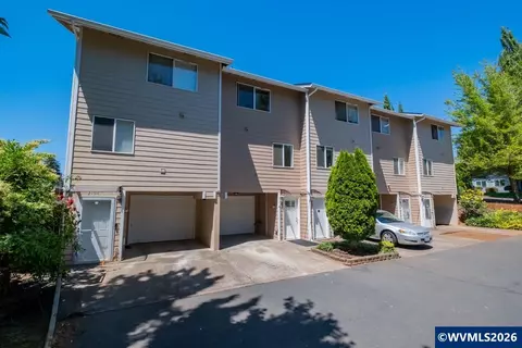 2190 Maplewood Dr S, Salem, OR 97306