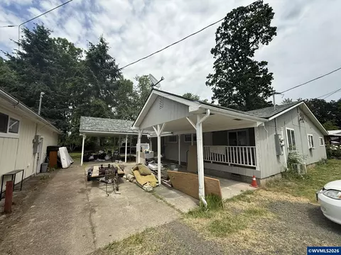 3711-3713 Earl Ave NE, Albany, OR 97322