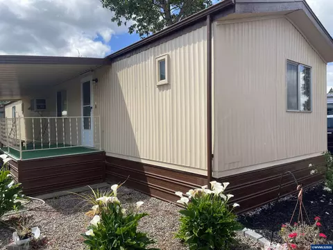 4676 Amber St NE, Salem, OR 97302