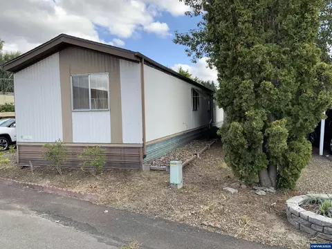 4676 Amber St NE, Salem, OR 97302