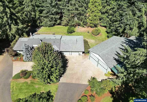 6135 Skyline Rd S, Salem, OR 97306