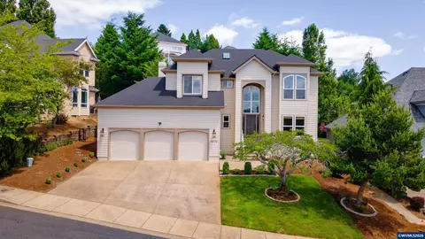 6030 Mission Hills St SE, Salem, OR 97306