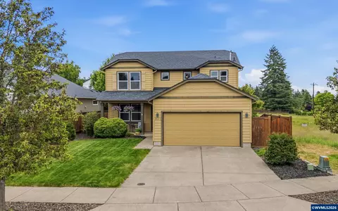 2641 Red Oak St NW, Albany, OR 97321