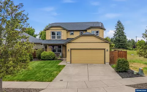 2641 Red Oak St NW, Albany, OR 97321
