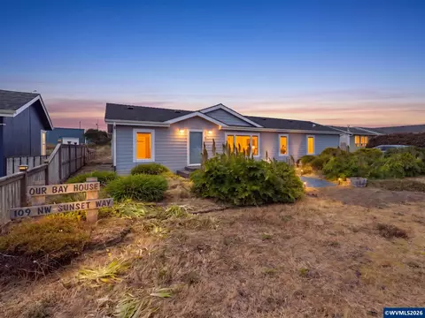 109 NW Sunset Way, Waldport, OR 97394