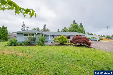 3630 Circle Dr SE, Albany, OR 97322