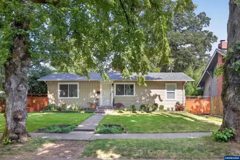 196 23rd St SE, Salem, OR 97301