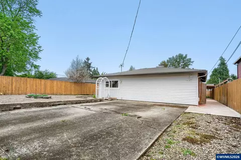 1313 Shady Ln NE, Keizer, OR 97303