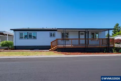 5422 Portland Rd NE #79, Salem, OR 97305