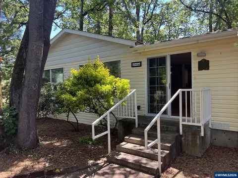 3100 Turner Rd SE #204, Salem, OR 97302