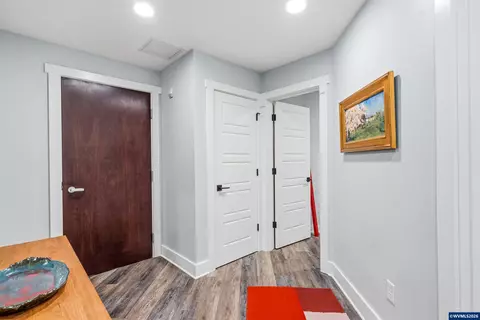 Entry Way - 156 Front Apt 280 St NE, Salem, OR 97301 photo 1 of 2