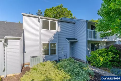 3854 3rd Ave N, Keizer, OR 97303
