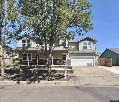 3793 Avalon Ave NE, Albany, OR 97322