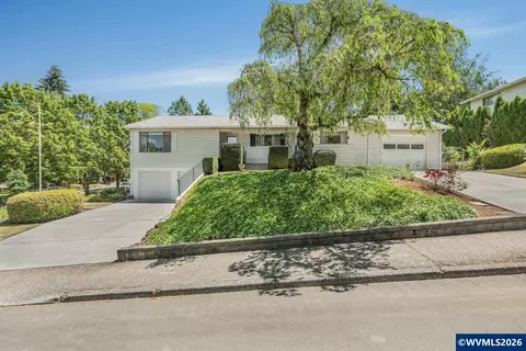 4820 Jones Rd SE, Salem, OR 97302
