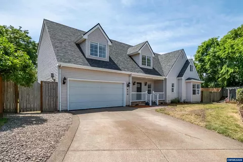 570 22nd Ave SW, Albany, OR 97322