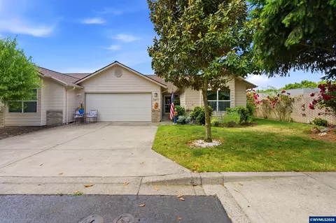 347 NE Fircrest Pl, Mcminnville, OR 97128