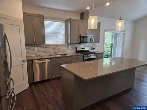 Kitchen - 3352 Zane Ln, Eugene, OR 97404 photo 1 of 3
