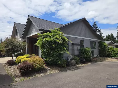 Exterior - 3352 Zane Ln, Eugene, OR 97404 photo 3 of 3