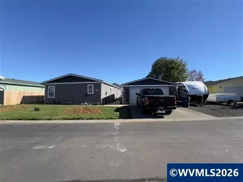 877 Luke St, Independence, OR 97351