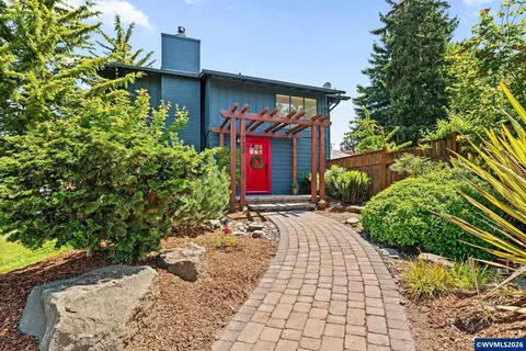 1723 Lincoln St NW, Albany, OR 97321