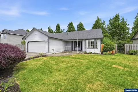 1287 Bernard St, Woodburn, OR 97071