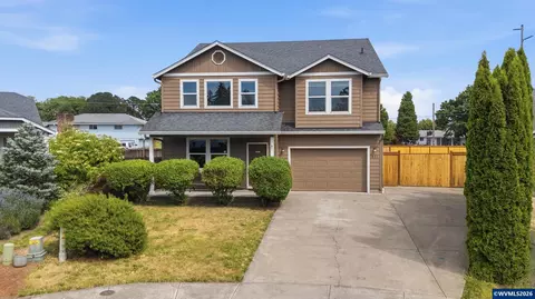 827 Millstream Pl NE, Albany, OR 97322
