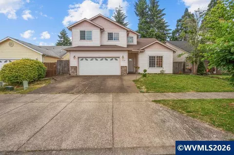 4388 Hearth St NE, Salem, OR 97305
