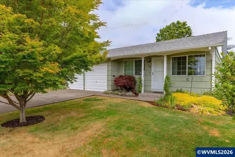 1563 Vanderbeck Ln, Woodburn, OR 97071