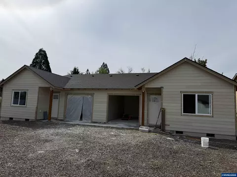 1183 37th Ct, Sweet Home, OR 97386