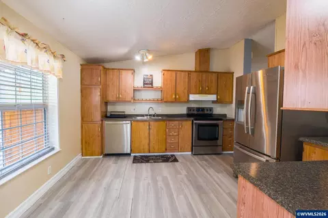 1949 SE Palmquist Rd #66, Gresham, OR 97080 photo 9