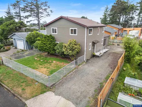 192 NW 58th St, Newport, OR 97365