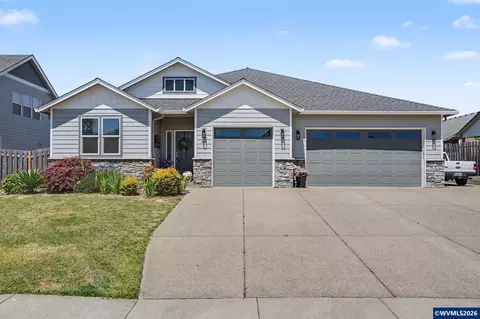 525 NE Aspen St, Sublimity, OR 97385