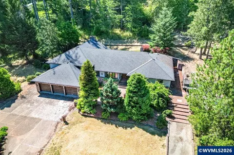 30992 Echo Hills Ter, Lebanon, OR 97355
