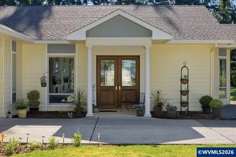 7062 River Bend Dr NE, Silverton, OR 97381
