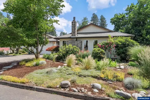 7021 Nottingham Dr NE, Keizer, OR 97303