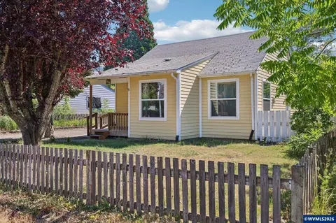 1118 Park Ave NE, Salem, OR 97301