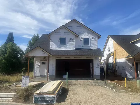 1130 SW Valsetz Ave, Dallas, OR 97338