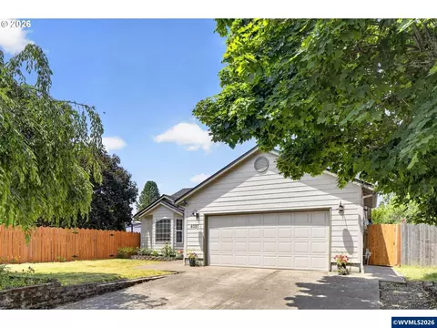 4037 Lansdowne Ct NE, Salem, OR 97305