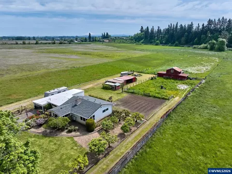 View/Area - 5724 Anderson Rd S, Aurora, OR 97002 photo 3 of 4