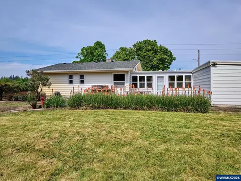 Exterior - 5724 Anderson Rd S, Aurora, OR 97002 photo 1 of 13