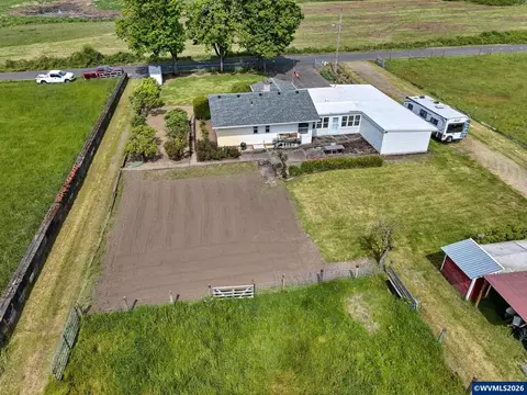 Exterior - 5724 Anderson Rd S, Aurora, OR 97002 photo 13 of 13